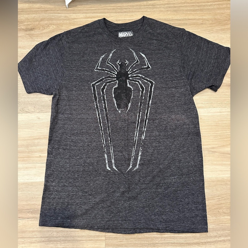 Marvel Men's Dark Charcoal heather gray short sleeve tee - Logo Print size Large